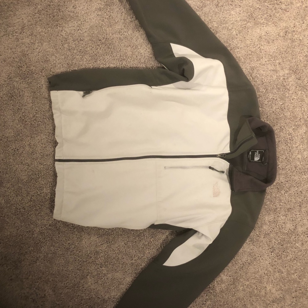 The North Face men’s jacket XL worn once!